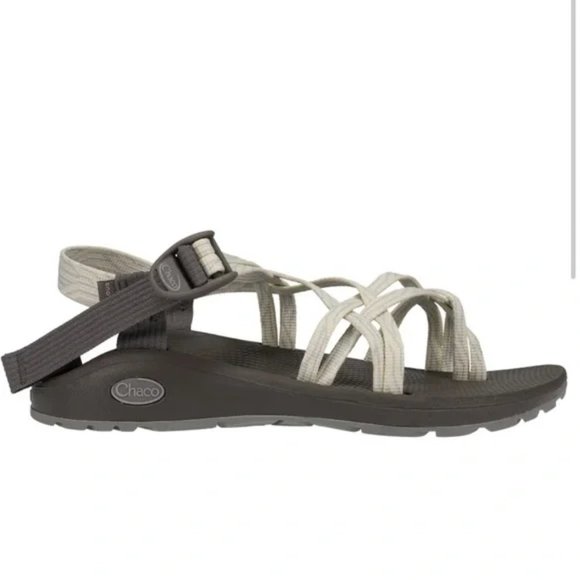 chacos cloud womens